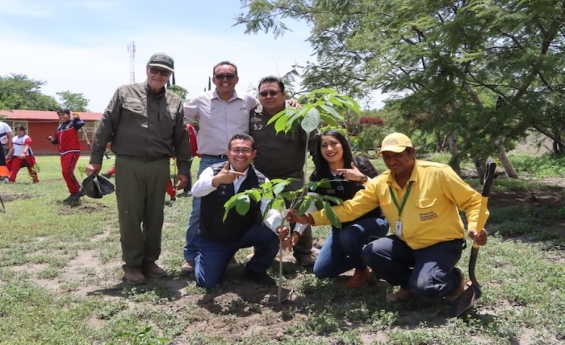 En Izúcar de Matamoros, el diputado Pável Gaspar participó en la Jornada de Reforestación “Pulmones Escolares”