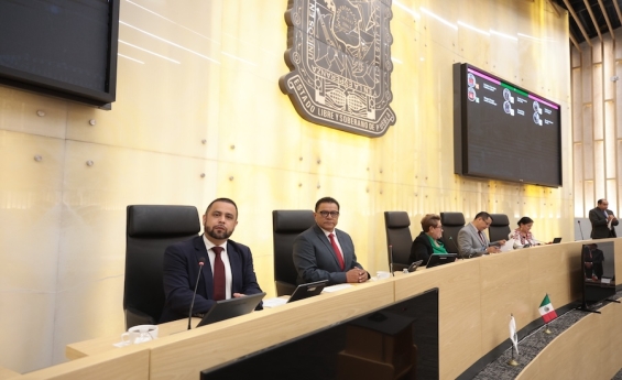 Congreso aprueba dictámenes para promover la paridad de género en cuerpos policiales y reforzar seguridad en centros de rehabilitación