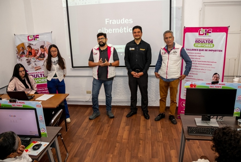 Aborda DIF Puebla Capital medios digitales y fraudes cibernéticos con personas adultos mayores