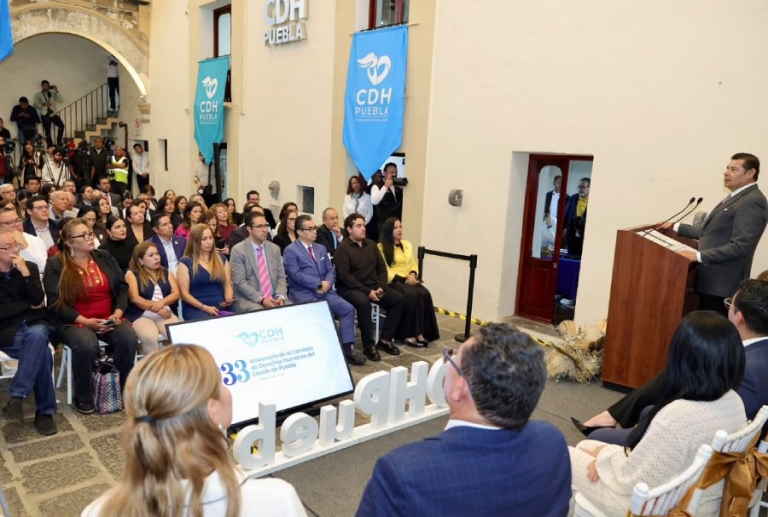 En el estado de Puebla se garantizan los Derechos Humanos para una vida democrática: Armenta Mier