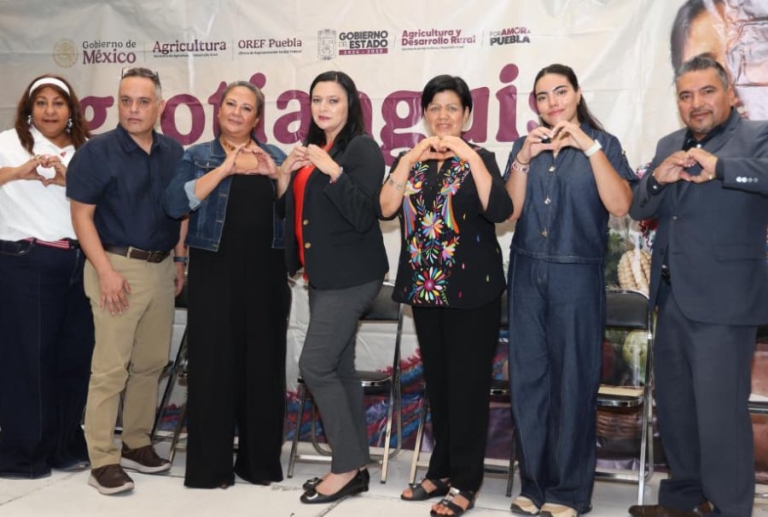 Agrotianguis reune a 40 productores poblanos en Galería Las Ánimas