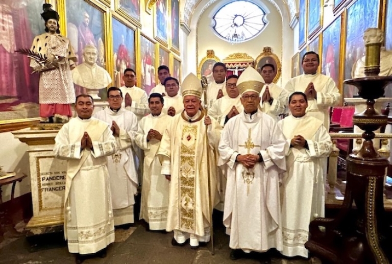 10 sacerdotes para la arquidiócesis angelopolitana 