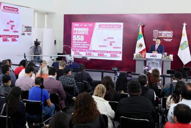 Con pavimentación y recuperación histórica de hidrocarburos, gobierno estatal transforma a Puebla