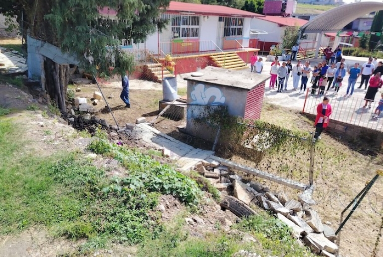 Realiza CAPCEE inspección en escuela afectada por lluvia en San Jerónimo Caleras
