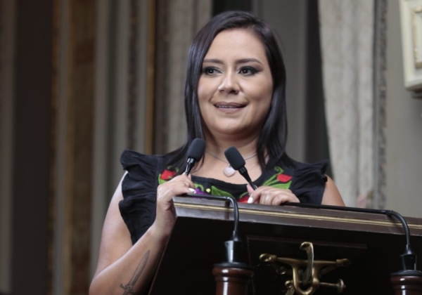 Legisla Ruth Zarate a favor de personal médico y población vulnerable