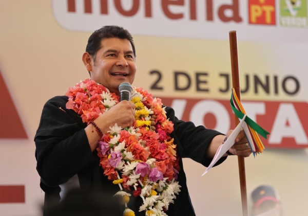 Respeto y desarrollo económico a las comunidades indígenas de Puebla: Armenta