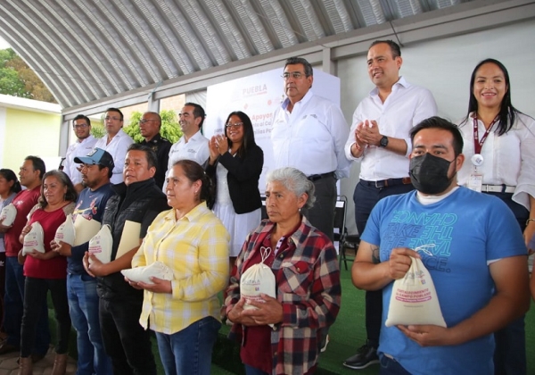 Mantiene Puebla un ritmo de crecimiento acelerado en el campo: Sergio Salomón