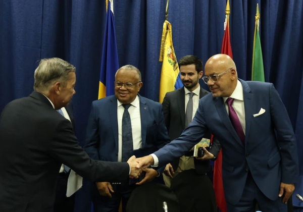 México participa en la firma de los acuerdos del proceso de negociación y diálogo de Venezuela
