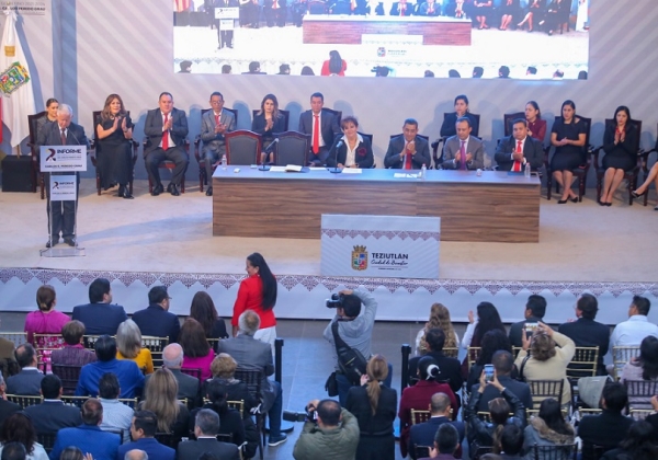 Llama gobernador Sergio Salomón a poblanos a analizar rendición de cuentas de ediles