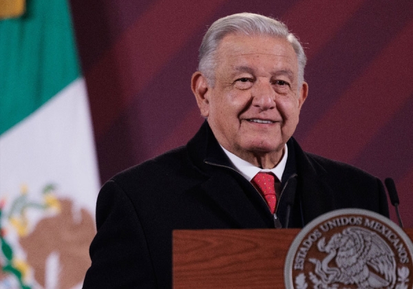 Descarta AMLO endurecer la política migratoria del país