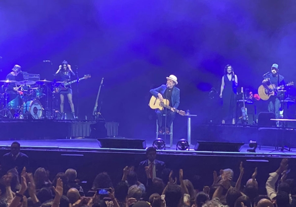 Joaquín Sabina pide perdón a los poblanos por plantón