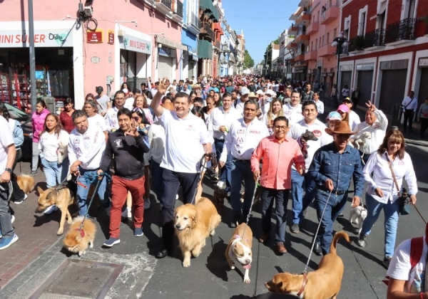 Cada mes, Armenta saluda a 100 mil ciudadanos