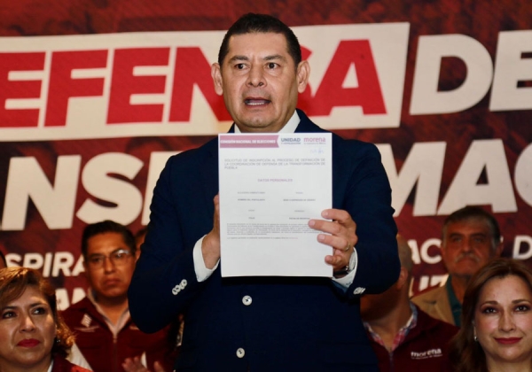 Respaldado por el Frente de la Defensa de la 4t, Armenta se registra para la coordinación estatal
