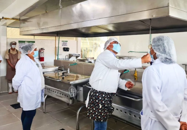 Por buenas prácticas en cocina, Centro Penitenciario de Puebla obtiene Distintivo H: SSP