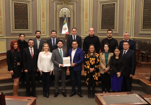 Acude titular de la Secretaría de Economía a comparecer ante Comisión del Congreso