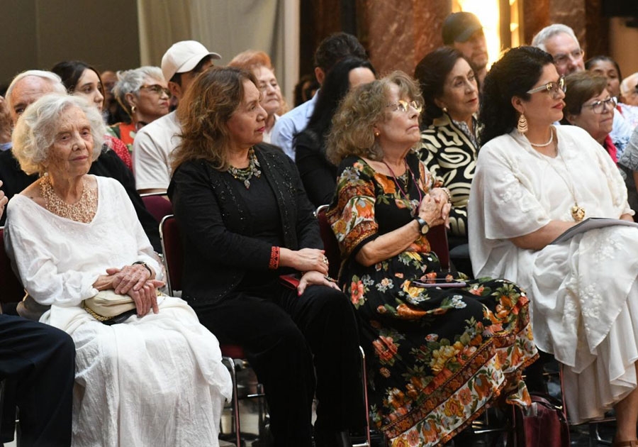 La Secretaría de Cultura federal y el Inbal rinden homenaje al escritor José Agustín