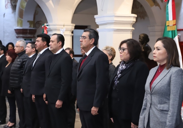 Preside Sergio Salomón ceremonia por aniversario luctuoso de Miguel Barbosa Huerta
