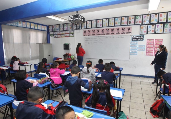 Inicia horario de invierno en escuelas poblanas el 13 de noviembre