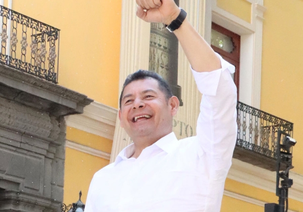 Armenta aventaja a Eduardo Rivera en escucha social