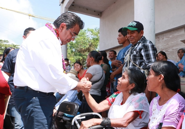 Con obras carreteras, gobierno estatal demuestra que dinero del pueblo se aplica en el pueblo; Sergio Salomón