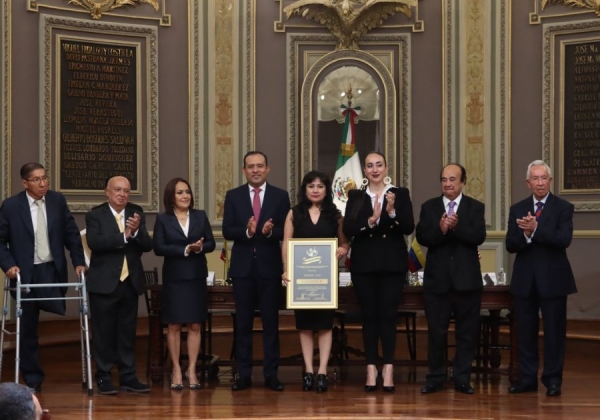 Reconocen en Congreso labor de abogados con Premios Themis