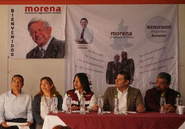 Morena camina en Unidad en Puebla: Armenta