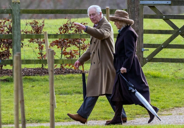 Agradecer Carlos III de Inglaterra buenos deseos durante enfermedad