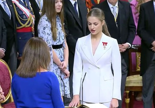 La princesa Leonor jura la Constitución y hereda el trono de España