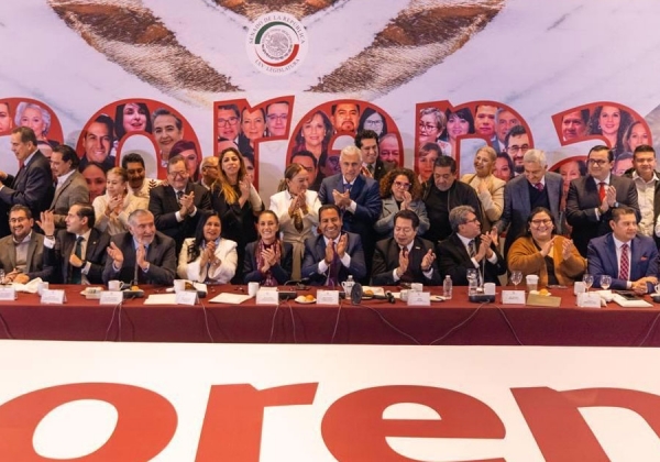Claudia Sheinbaum prevé fiesta democrática tras reunirse con senadores de Morena