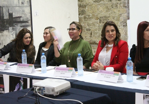 Preside diputada Laura Zapata foro para la presentación de la Vitrina Social