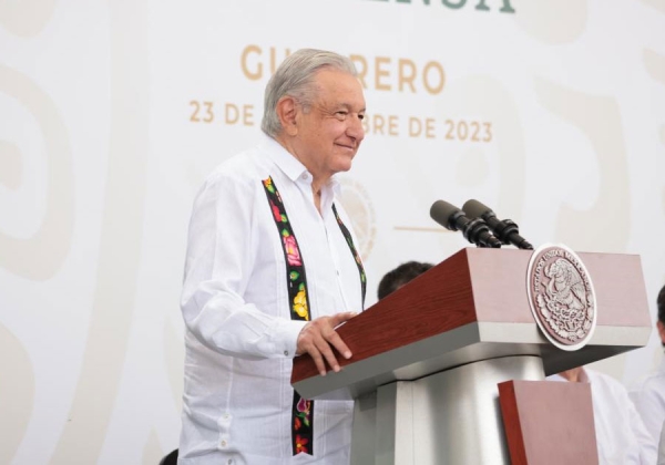 Autoconstrucción, estrategia para levantar a Acapulco y Coyuca de Benítez: AMLO