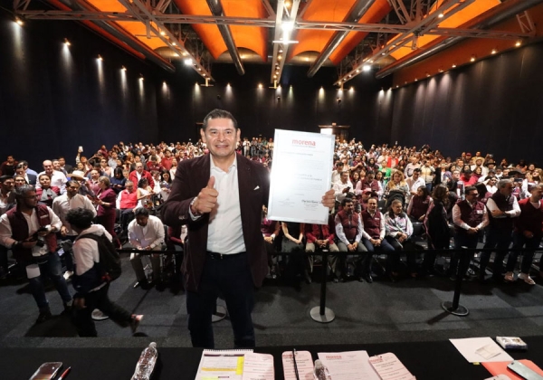 Sólo con unidad y conciliación, consolidaremos la 4T en Puebla: Armenta