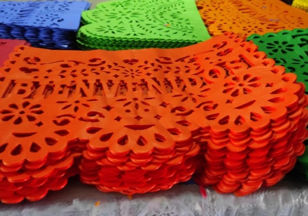 Abren tienda productores de papel picado en Huixcolotla