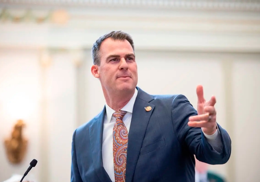 Gobernador de Oklahoma apoya deportaciones masivas de inmigrantes