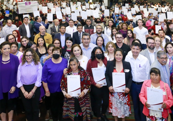 Sin favoritismos ni exclusiones, gobierno estatal trabaja en beneficio de mujeres poblanas