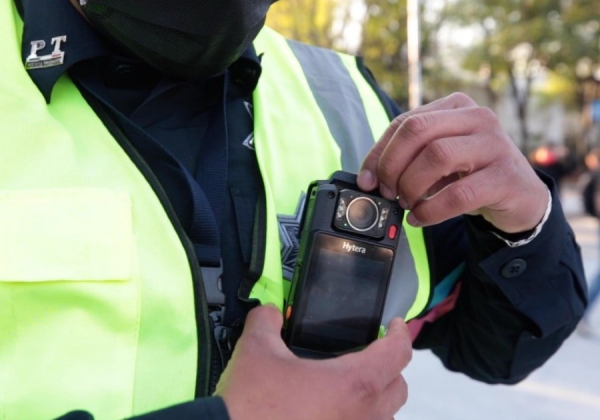 Portarán cámaras corporales los policías municipales de Puebla
