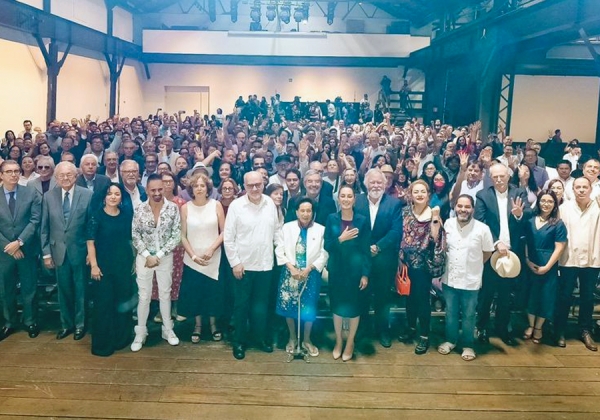 Cientos de científicos, artistas y académicos se siguen sumando al manifiesto de apoyo a Claudia Sheinbaum