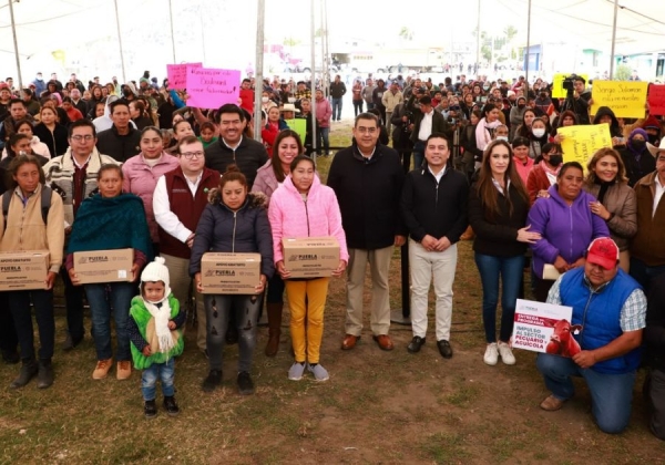 Con acciones y obras, gobierno estatal está presente en todo Puebla: Sergio Salomón
