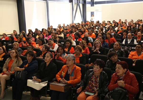Capacita SEP a más de 742 mil alumnos y trabajadores en igualdad de género