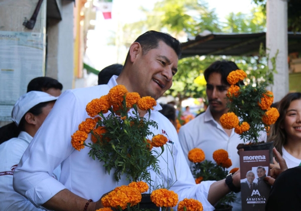 En Atlixco e Izúcar Armenta convive con cerca de 10 mil personas