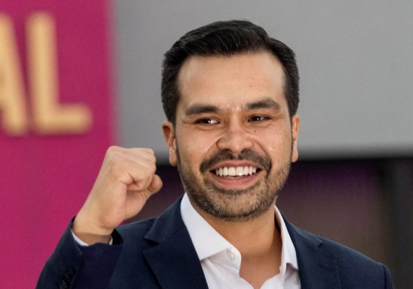 ‘¿Y tú nieve?’, responde Álvarez Máynez a la propuesta de ‘Alito’ Moreno