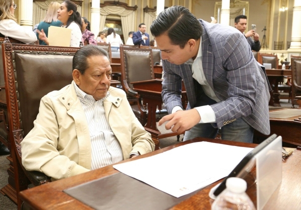 Muere el diputado local Carlos Navarro Corro