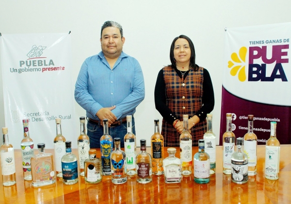 Lleva gobierno de Puebla 20 marcas de mezcal a concurso internacional