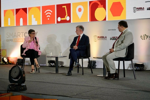 Visión humanista y de largo plazo, clave para la paz: Juan Manuel Santos