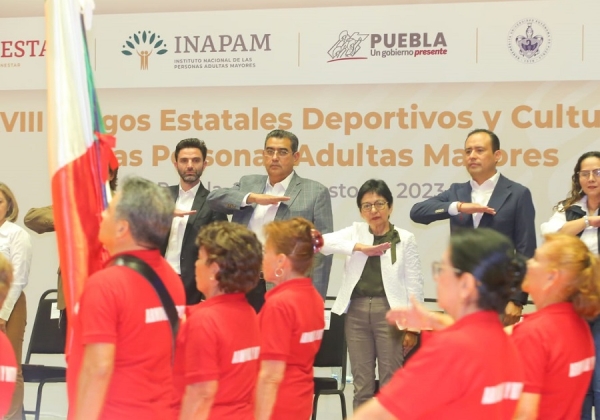 Promueve gobierno de Puebla empoderamiento de personas adultas mayores: Sergio Salomón