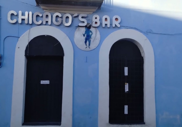 Deja dos muertos riña en el Chicagos del centro de Puebla