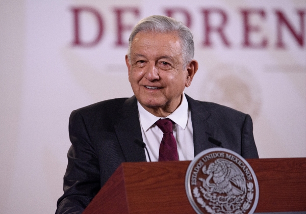 Desmiente AMLO venta de balasto al Tren Maya de sus hijos Andrés y Gonzalo