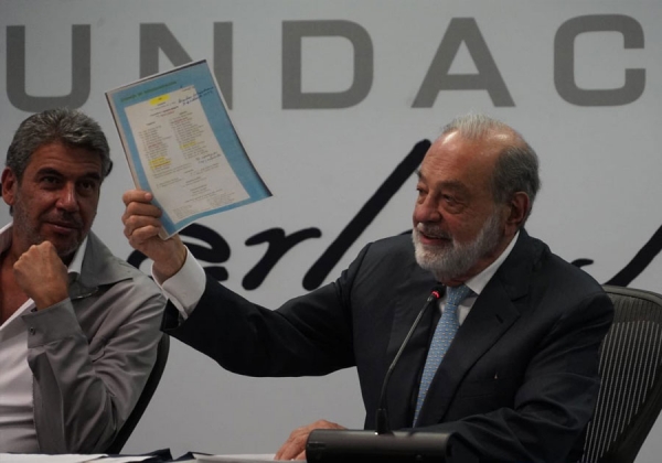 Telmex ya no es negocio: Carlos Slim