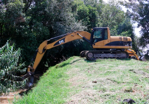 Realiza CEASPUE jornada de limpieza en río en Cholula