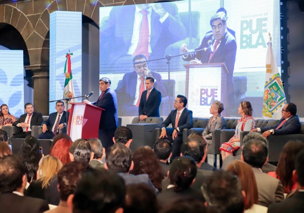 Gobierno estatal y Congreso construyen reformas para ejercer el poder público de manera distinta: MBH
